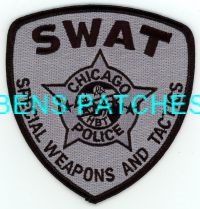 ILLINOIS,CHICAGO POLICE SWAT SUBDUED 4